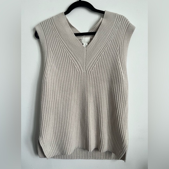 H&M Sweaters - H&M Women Cream Knit Ribbed Boho Oversized Relaxed Sweater Vest S Small